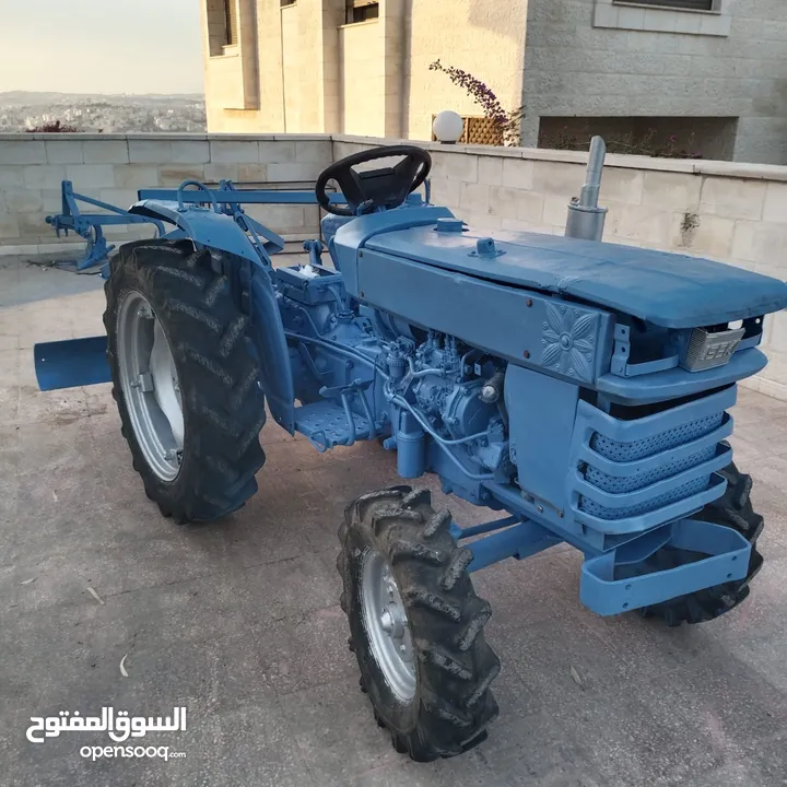 تركتراسكي للبيع مستعجل