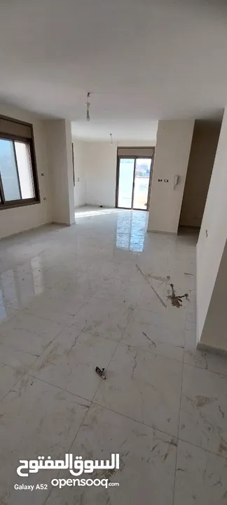 شقة للبيع في سطح مرحبا