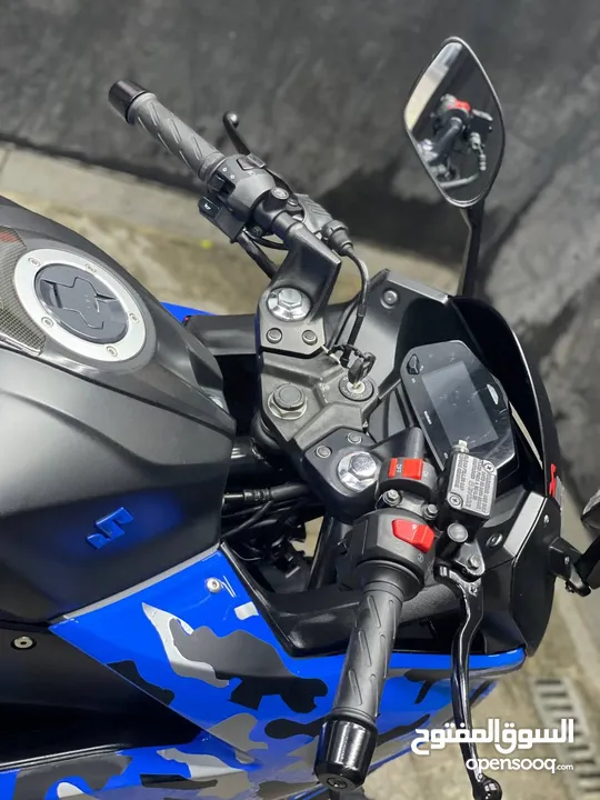 سوزوكي جيكسر 250sf  Suzuki gixxer 250sf