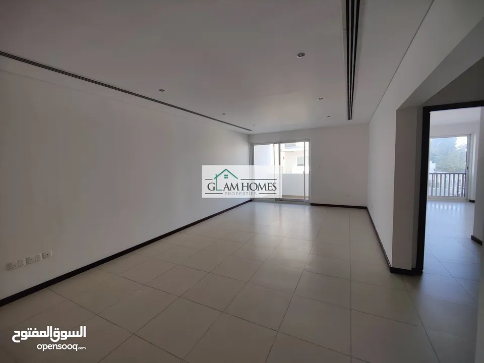 2 Bedrooms Apartment for Rent in Madinat As Sultan Qaboos REF:605H
