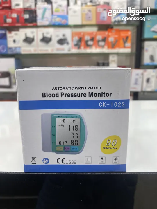 AUTOMATIC WRIST WATCH BLOOD PRESSURE MONITER