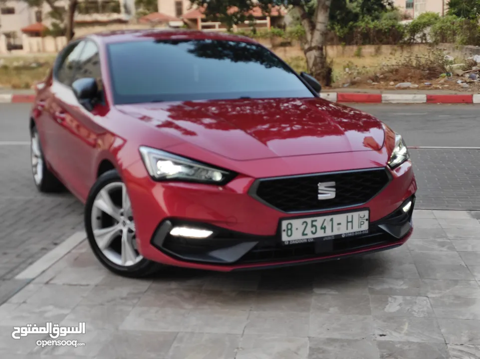 سيات ليون اف ار فل اضافات ماعدا الفتحة  محرك1500بنزين اتوماتيك