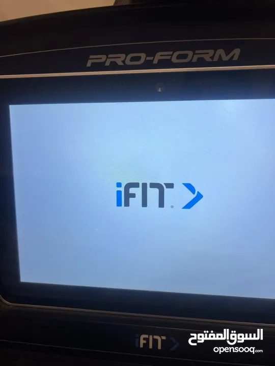 للبيع جهاز مشي استعمال اقل من شهر ifit