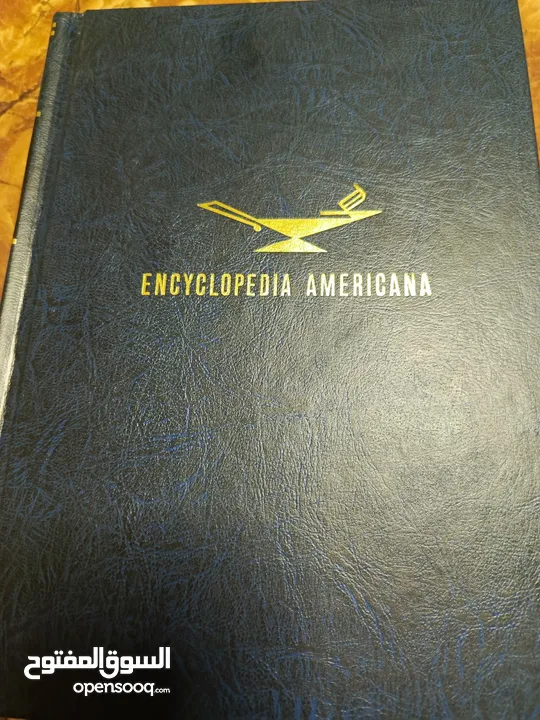 مجموعه كامل انسايكلوبيديا (Encyclopedia Americana) عمرها 50 سنه