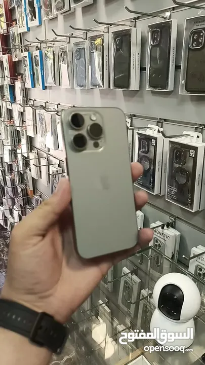 iphone 15 pro 256 GB بطاريه 99%  وارد شرق اوسط ( كفاله مطووله)
