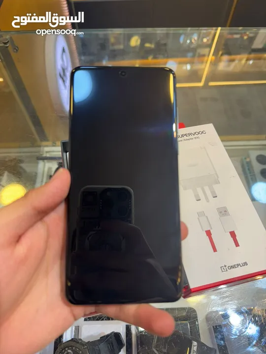 Oneplus 13 ون بلس 13 بحالة الوكالة