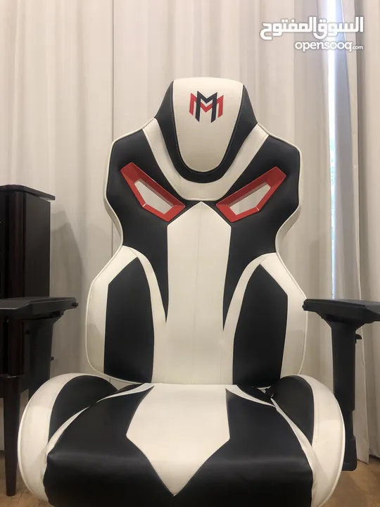 Mastermind chair