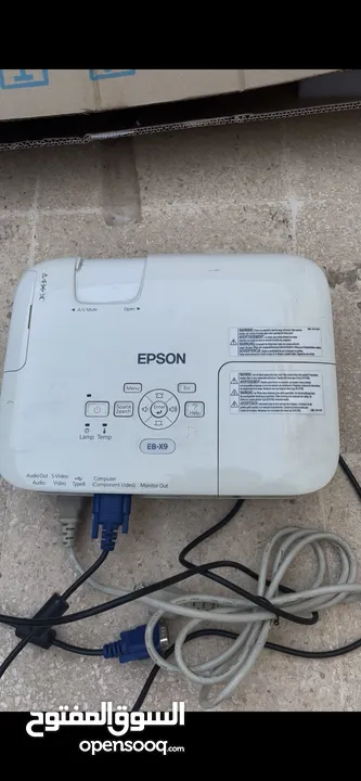 Projector Epson & Projection Screen