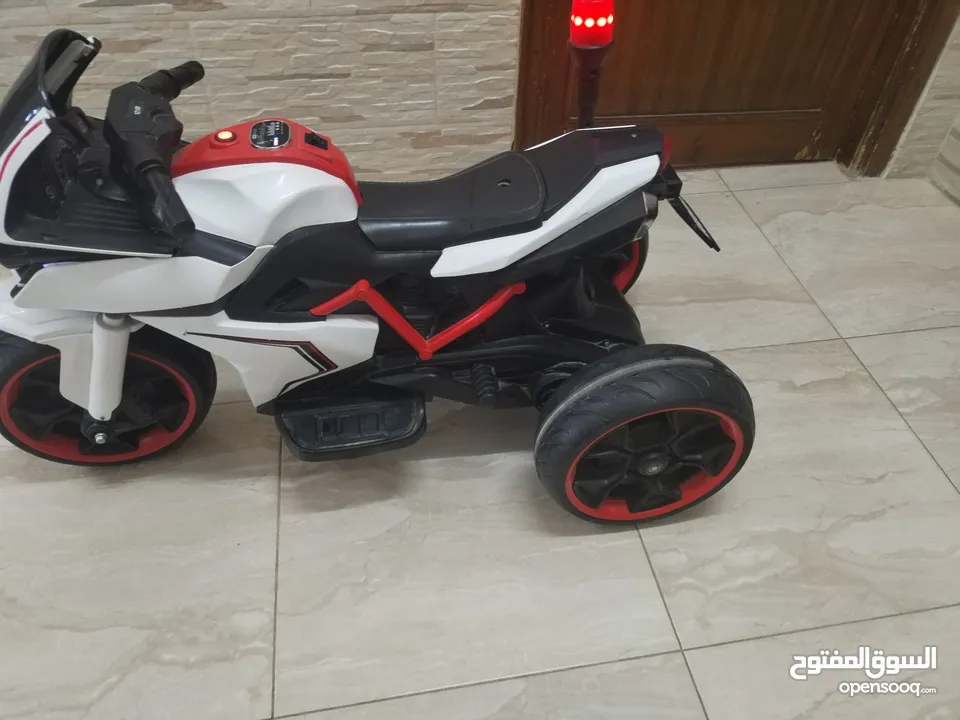 دراجه أطفال بحالة ممتازه