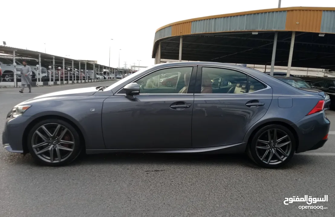 Lexus IS 350 F V6 3.5L Full Option Model 2016