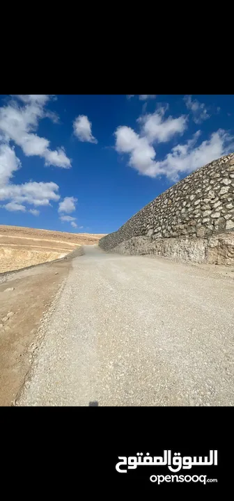 قطع (طابو)  مطلة على شارع المية(ممر عمان التنموي) وادي العش من المالك