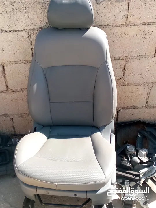 مقاعد هونداي جراند