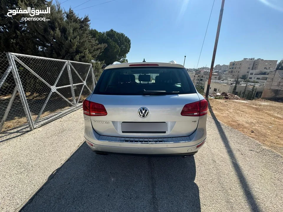 VW Touareg 2012, 140,000KM, مالك واحد، وارد السعودية