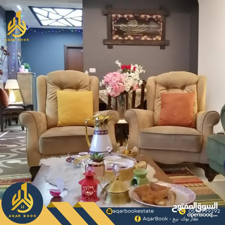 شقة مميزة بإطلالة دائمة وجميلة للبيع