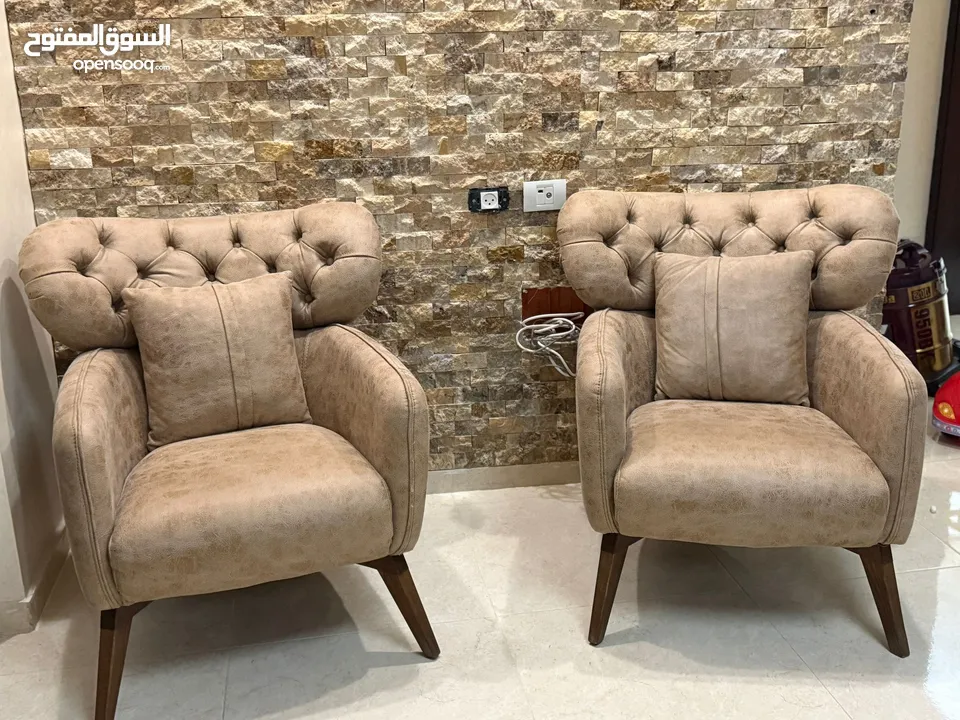 للبيع طقم كنبايات بحالة ممتازة