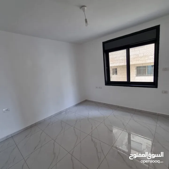 شقة سكنية للبيع مساحة 150 متر كوشان طابو سلطة ثلاث غرف نوم/ صالون وصالة منفصلين حمام عدد 3 برند