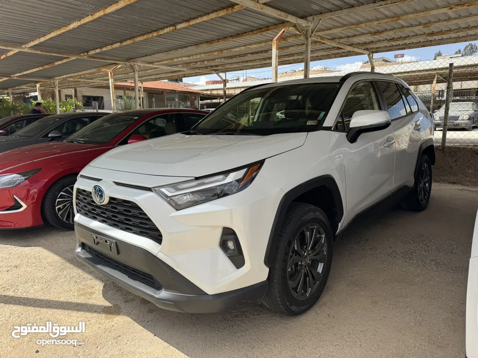 Toyota Rav4 2023 XLE Premium