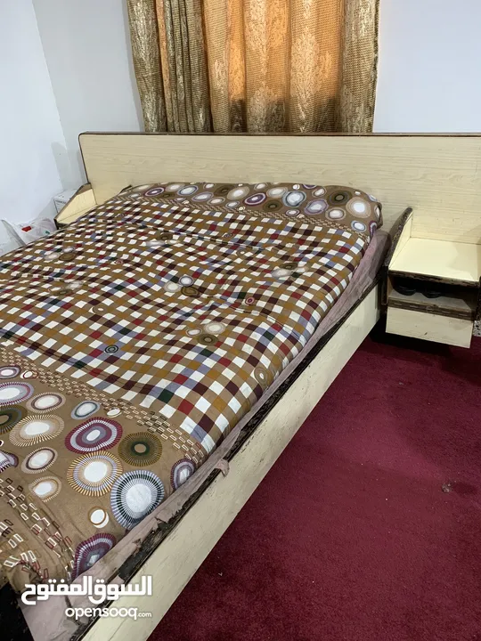 سرير نفرين خشب بلوط مستعمل للبيع