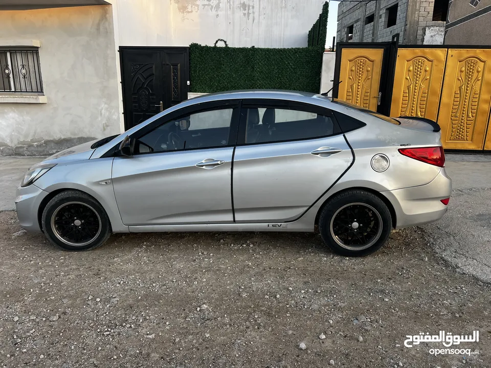 هونداي اكسنت للبيع كاش