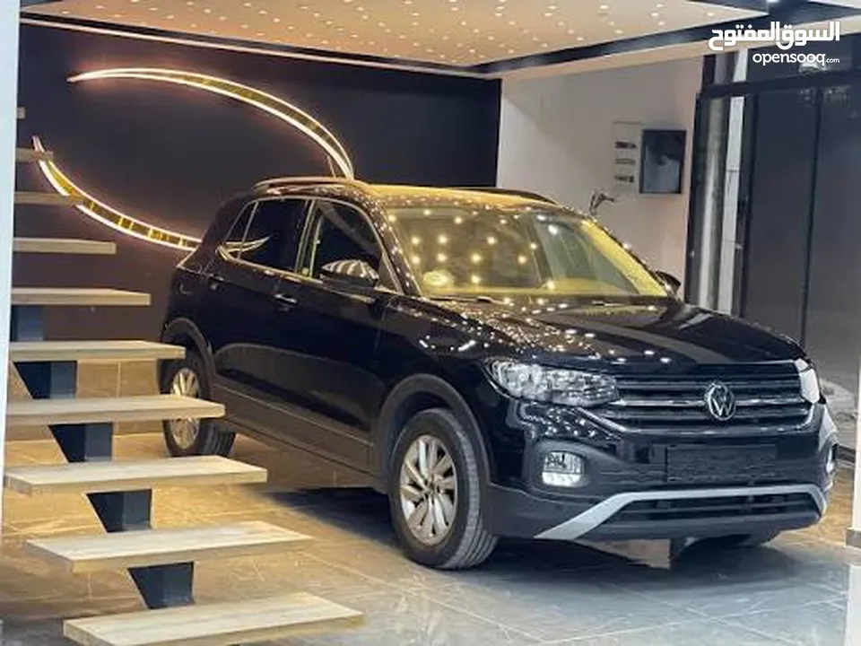 سيارة T كروس