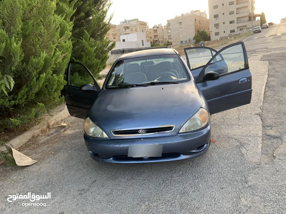 كيا ريو 2001