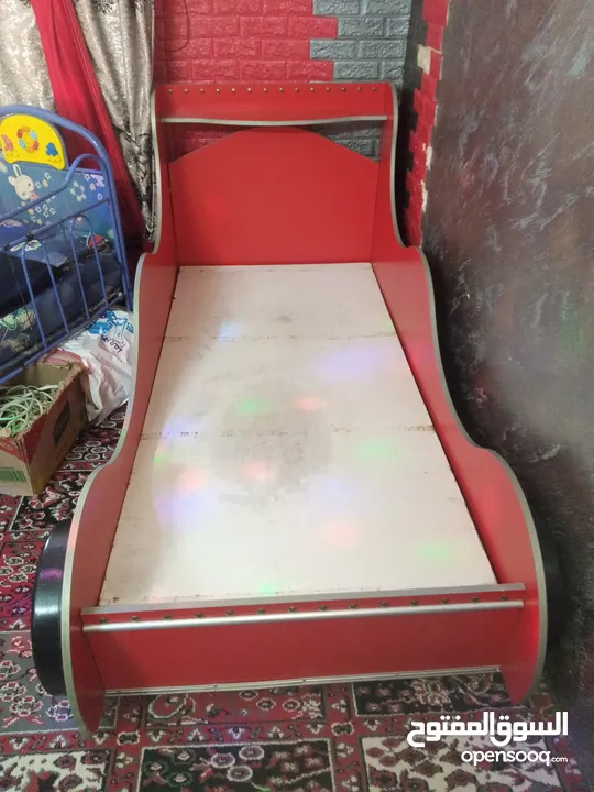 للبيع غرفه نوم اطفال تختين