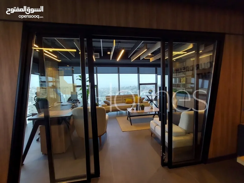 مكتب على اجمل اطلالات عمان للايجار في عبدون بمساحة 100م