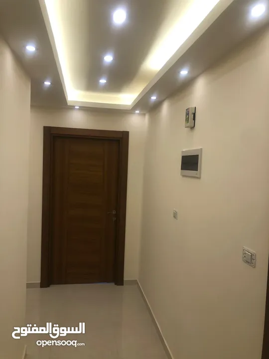 شقة جديدة ارضية شبة فيلا للبيع