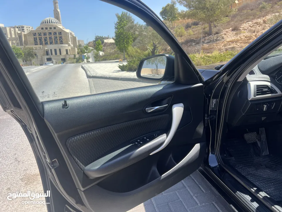 سيارة بي ام دبليو المانية من طراز BMW116i موديل 2016 \ ترخيص 2015 امكانية البيع دفعة وشيكات للجديين