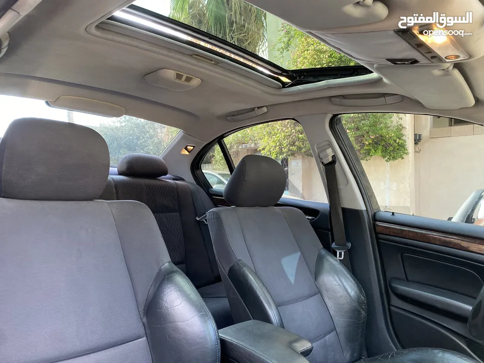 BMW e46 318 2001  بحالة ممتازة جدا