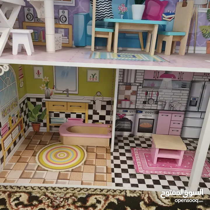 3 levels doll house