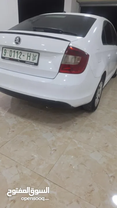 سكودا رابيد للبيع او للبدل على سيارة اوتوماتيك موديل حديث