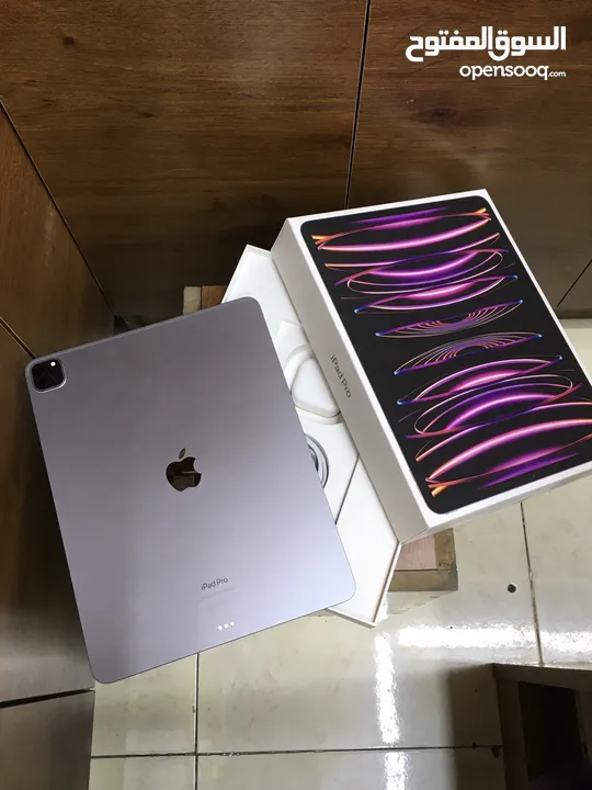 Ipad pro m2 12.9inch 256gb 2month apple warranty remaining