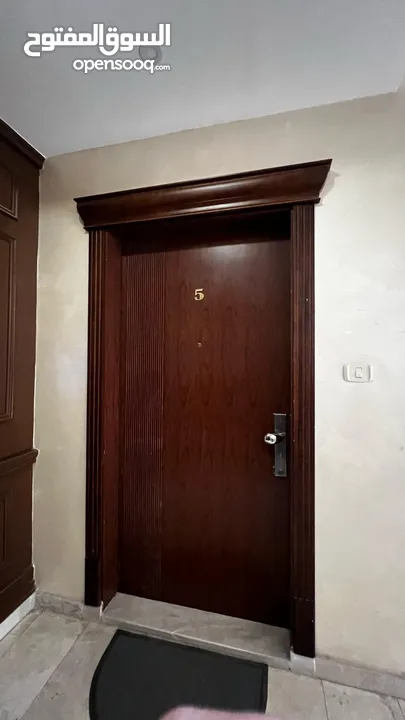 شقة في كمباوند