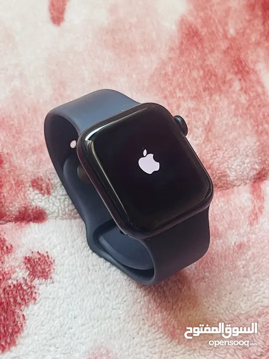 Apple Watch SE 2 ساعة آبل الاصدار الثاني اس اي