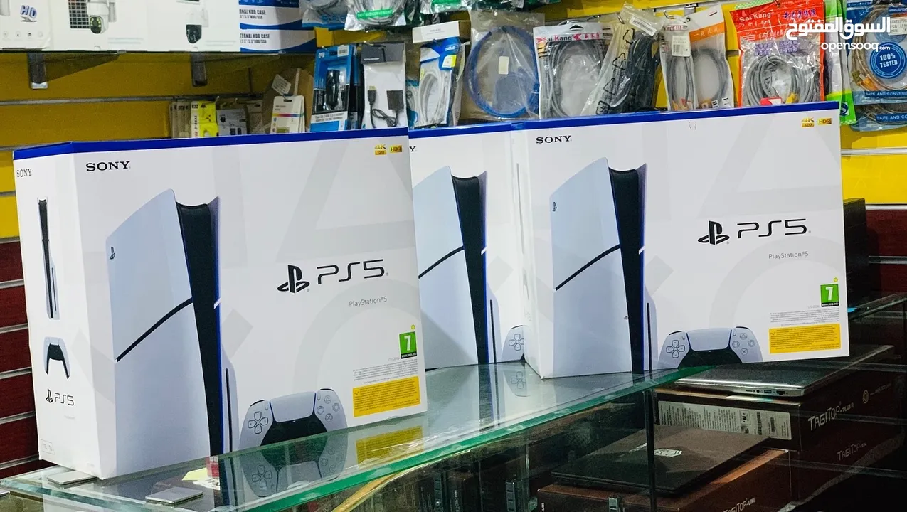 الآن لدى محل ميمون تكنولوجي  توفر لدينا بلاستيشن 5  ‏PS5 slim ‏Hard 1 TB وكالة مختم بالكرتون