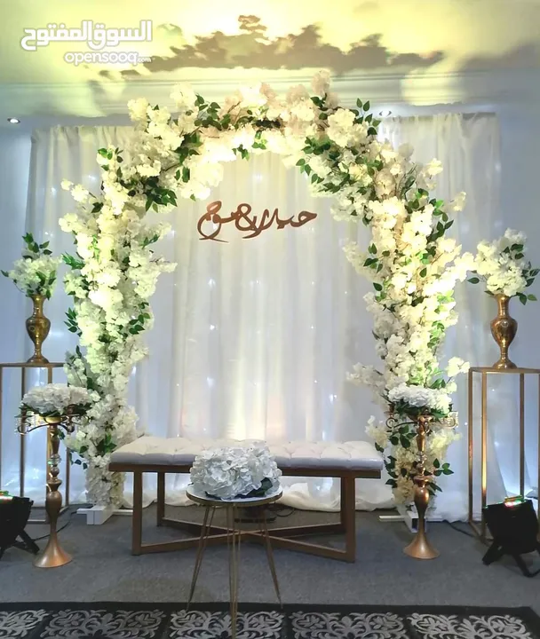 كوشات مميزة تنسيقات ورد فاخرة
