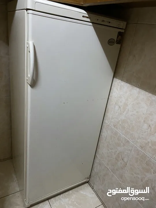 فريز مستعمل للبيع