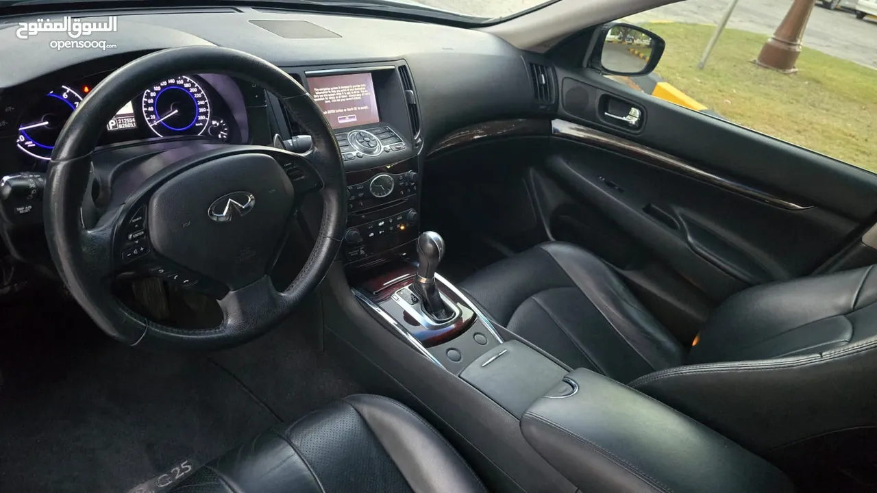 INFINITI G25