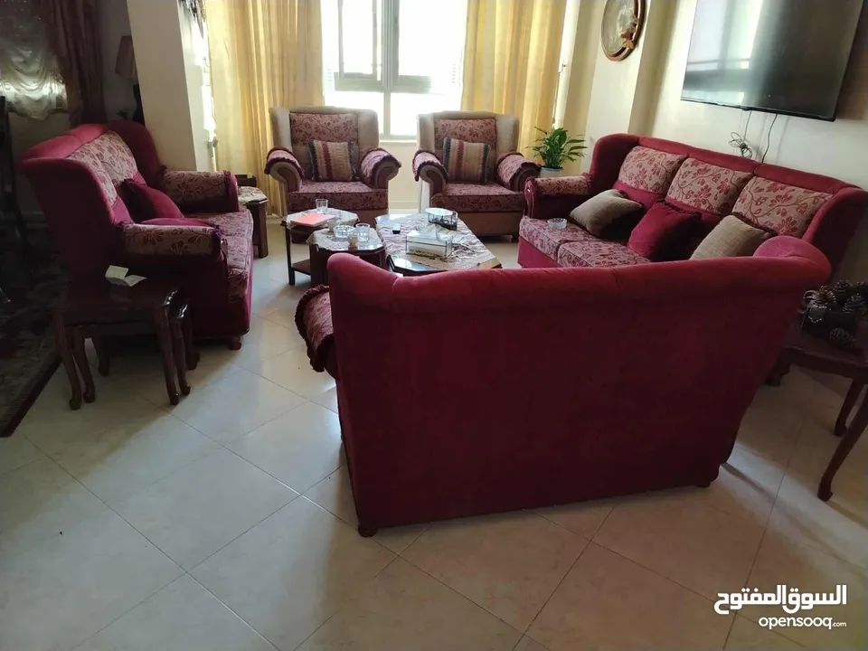 اثاث مستعمل في حالة ممتازة