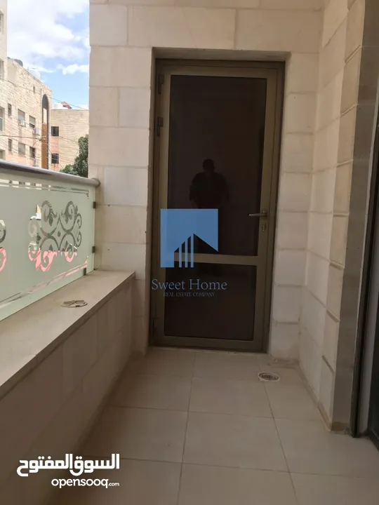شقة فاخرة للبيع في الجندويل  - مقابل أسواق السلام ارضي 130م تشطيب سوبر ديلوكس لم تسكن