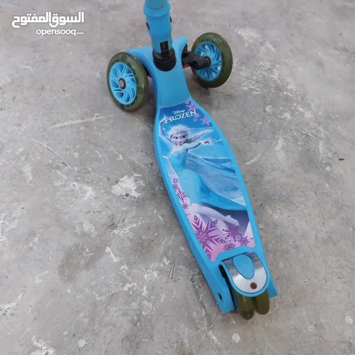 عربايات أطفال وألعاب أخرى