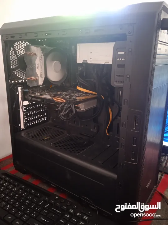 كمبيوتر جيمينج للبيع بحاله ممتازة