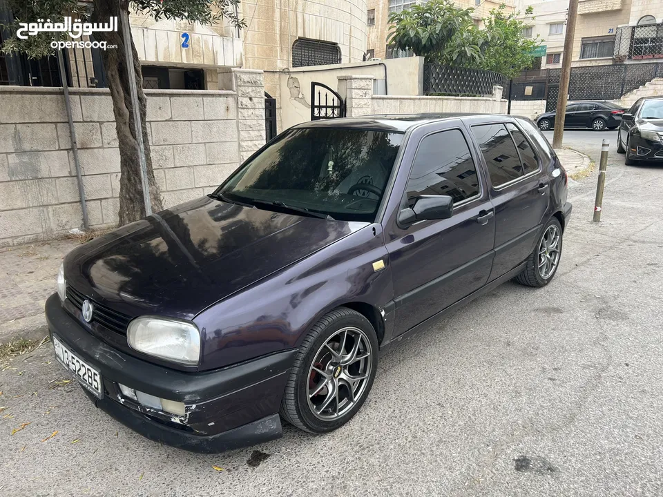 جولف موديل 1993 للبيع لون باذنجاني كامل اضافات