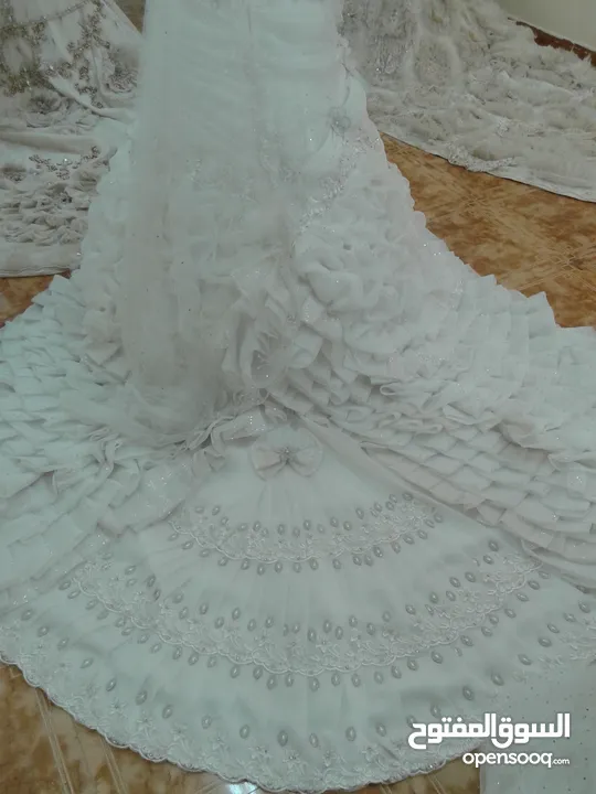 شروة للبيع 20 فستان زفاف وسهره كلهن كامل ب120 ريال