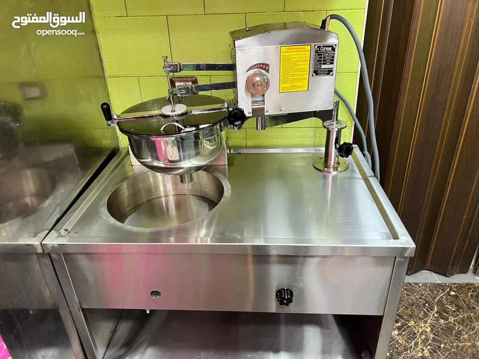 عدة محل كريب ووافل +ماكنة لقيمات