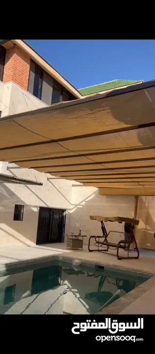 مظلة متحركة سحاب فتح و اغلاق يدوي