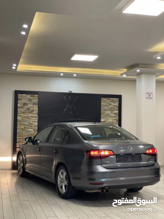 فولكسفاجن جيتا 2016 بنزين اوتمات للبيع بحالة الشركة