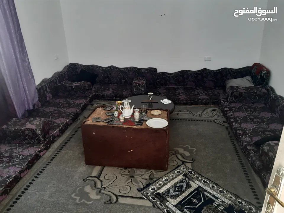 فرش عربي للبيع المستعجل وبرادي وسجاد بسعر مغري جدا