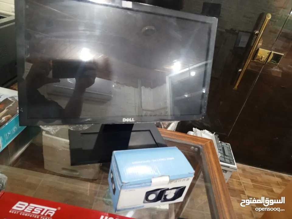 جـــهاز كــــمبيوتر مع جـــميع اكـــسسواراته للبيـــع